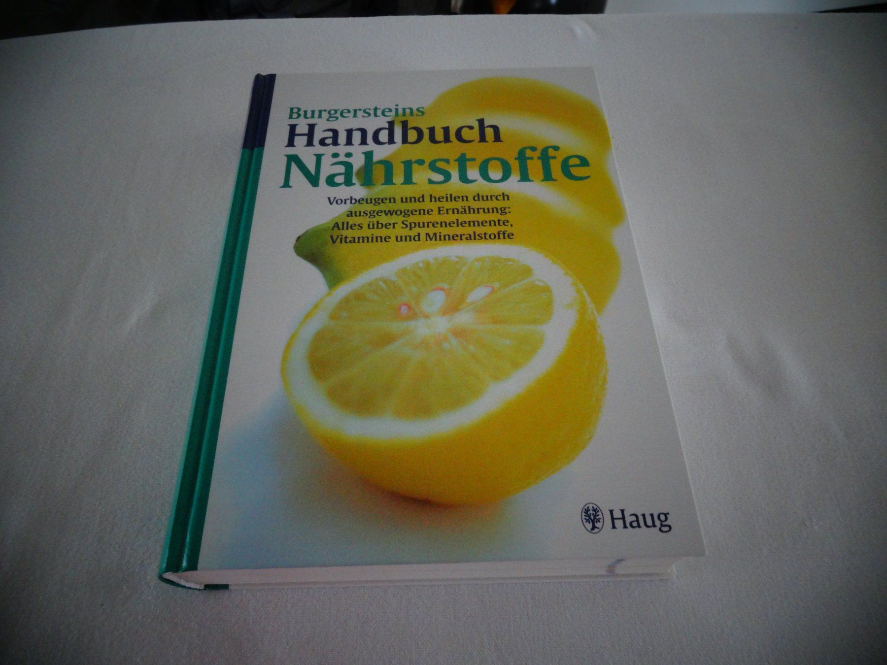 Libri: Handbuch Nährstoffe Burgerstein – Usato da Neerach venduto da jenny062