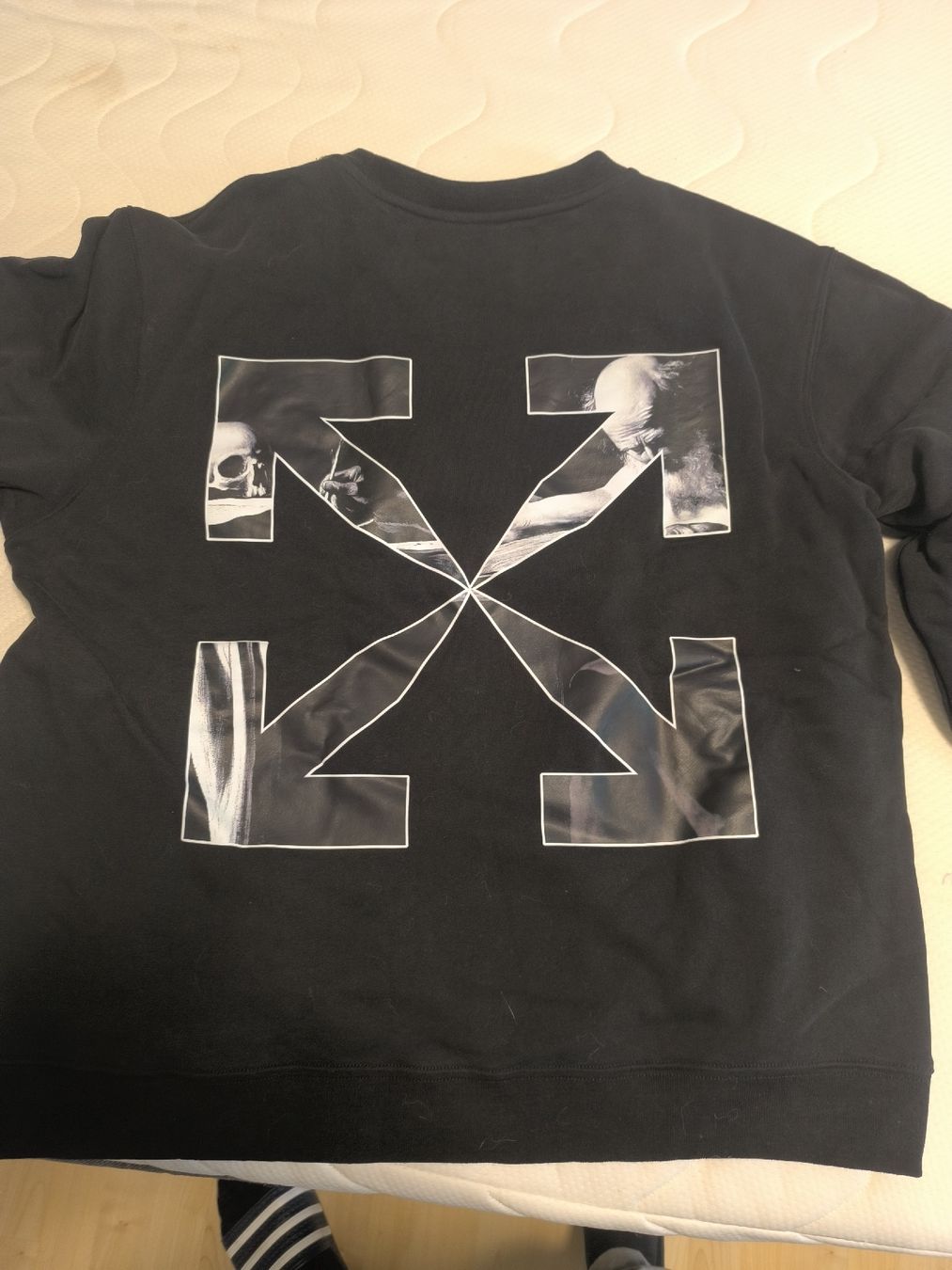 Pullover & Sweatshirts: Pullover schwarz mit Print, Grösse XL  ungetragen – Neu (gemäss Beschreibung) aus Euthal von Brzie 1