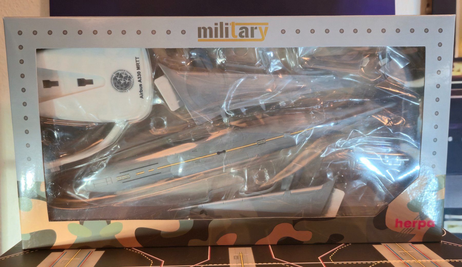 Herpa Kit di modellismo & Modellini statici: NATO Airbus A 330MRTT 1:200 – Difettoso da Oberentfelden venduto da MGScalePlanes