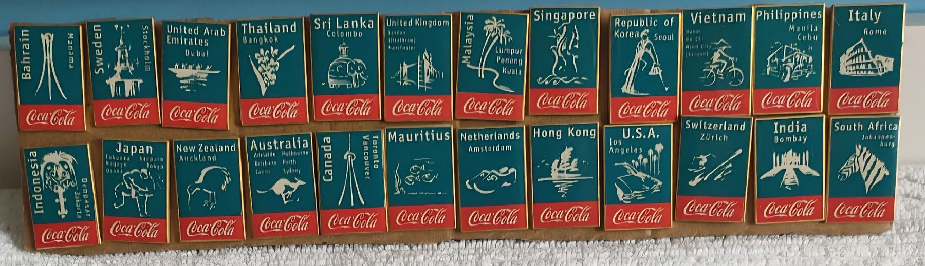 Coca-Cola Plaquettes & Badges: Coca Cola 24 Länder Pins – D'occasion à Luzern par Luzern_Energy