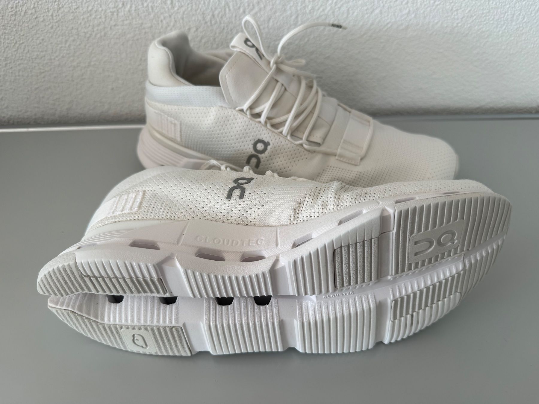 On Herrenschuhe: On Cloudnova 2 in weiss, Grösse 43 – Gebraucht aus Winterthur von Louvre91 2