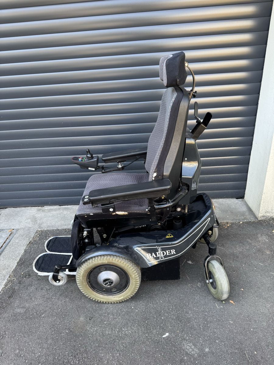 Sedie a rotelle: Rollstuhl Balder DX Elektro Rollstuhl - Defekt – Difettoso da Birsfelden venduto da inf_l2yy 3