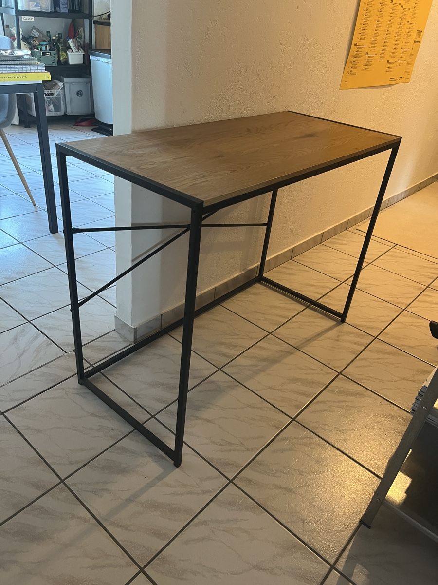 Micasa Scrivanie: Laptoptisch Micasa – Usato da Rapperswil SG venduto da gia_hdg2