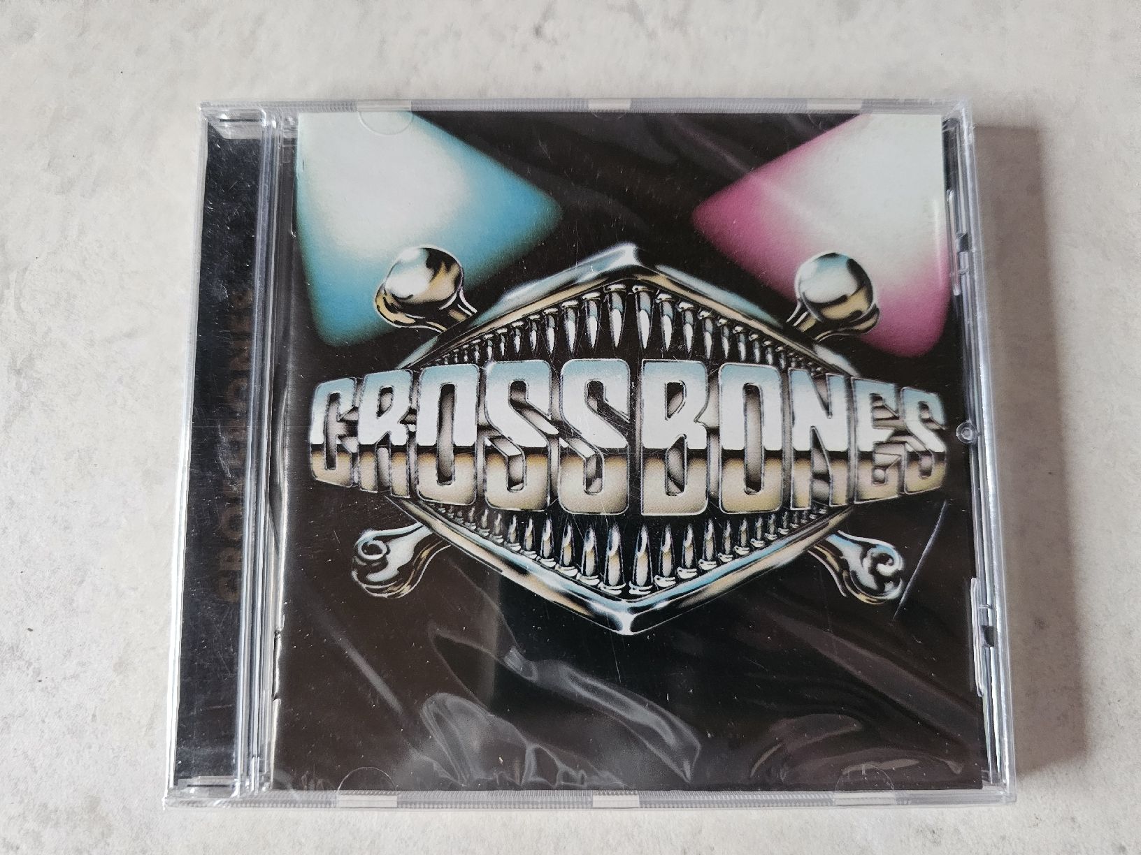 CDs: Crossbones  -  Crossbones  /  Fabrikneu – Neu und originalverpackt aus Schneisingen von backstore24