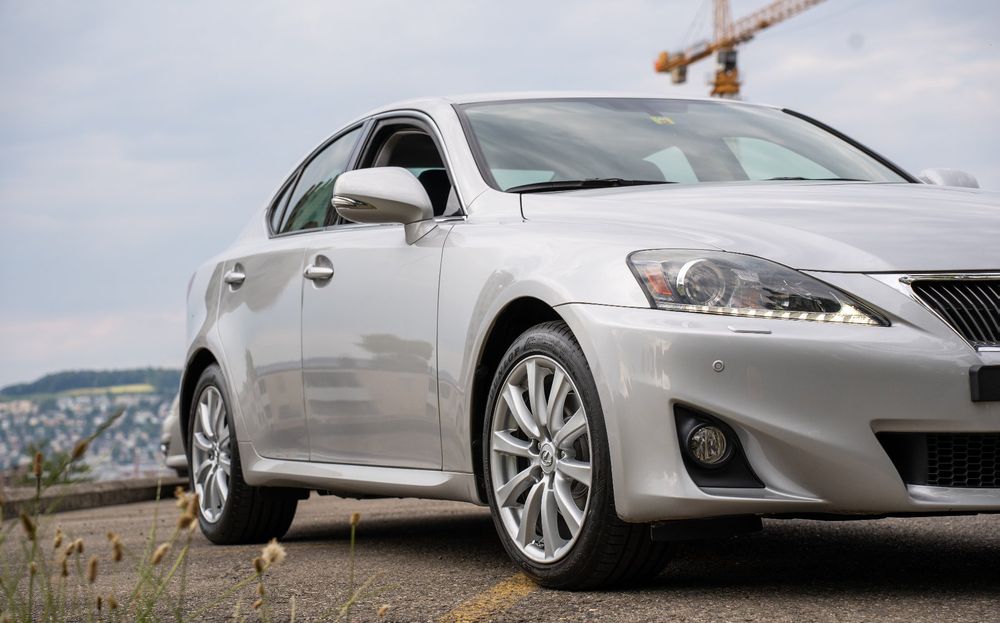 LEXUS IS 250 V6 Luxury Line mit 56.000 KM!