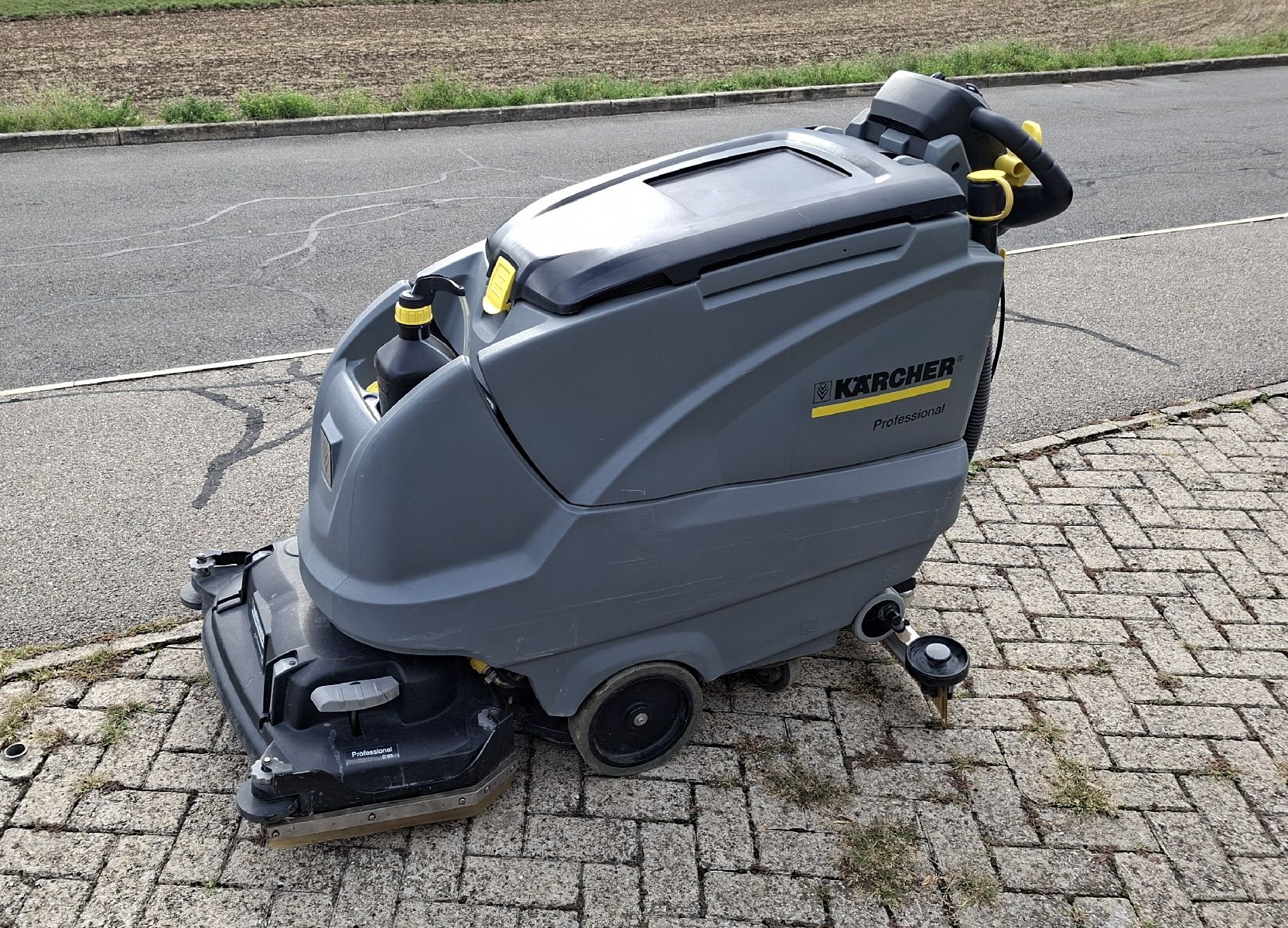 Kärcher Alle Maschinen: Kärcher B 80 Wp – Scheuersaugmaschine – Gebraucht aus Münchenbuchsee von Kirchen