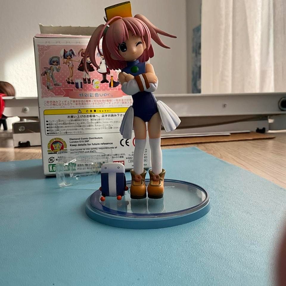 Statuette: Moetan Pastel Ink Figur – Usato da Grenchen venduto da sojalatte
