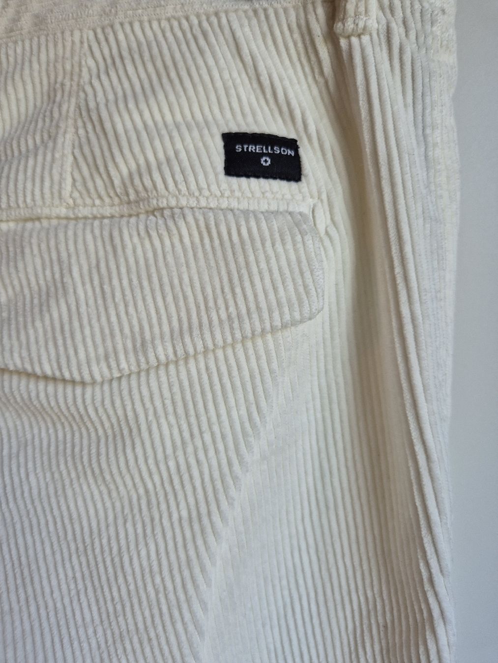 Strellson Pantaloni: Strellson Cordhose Luc Gr. 31/32 – Nuovo e nell'imballaggio originale da Jona venduto da psa_xf