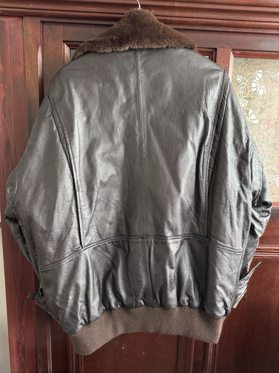 Jacken: Lederjacke Echtleder Pilotenjacke – Gebraucht aus Obfelden von cesarina10 4