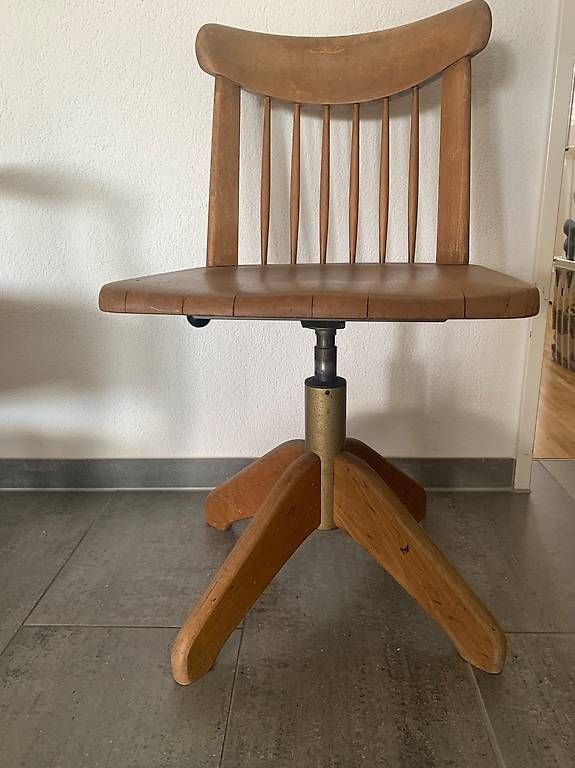 Chaises: Antiker Bürostuhl  – D'occasion à Langenthal par bar_2znq