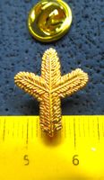 GOLDENER SCHMUCK-PIN GEPRÄGT KLEIN