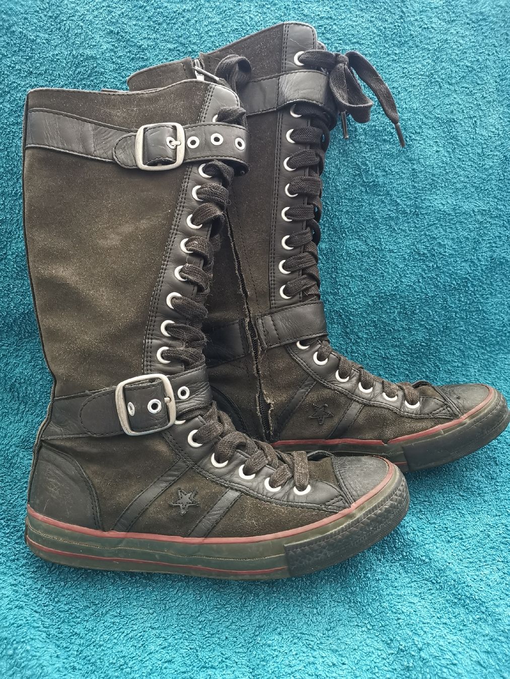 Scarpe da donna: Converse Stiefel Grösse 38.5 – Usato da Stäfa venduto da Pinky777 1