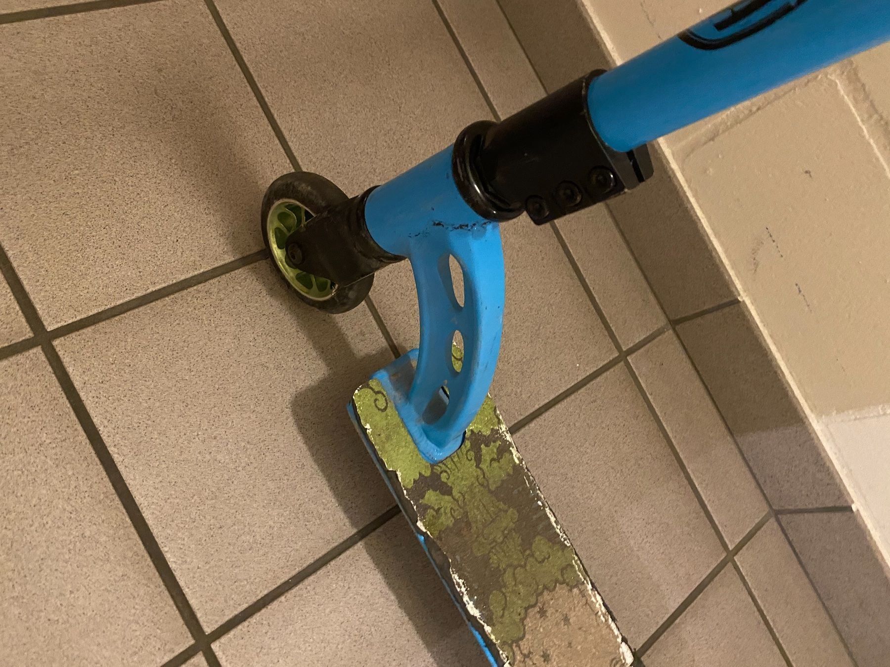 Kickboard: Kickboard - hoher Neupreis – Usato da Abtwil SG venduto da ale2002 4