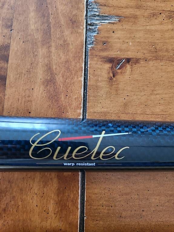 Tavoli da biliardo: Queue de billard CUETEC (pool) avec housse – Usato da Sugnens venduto da fausoni 2