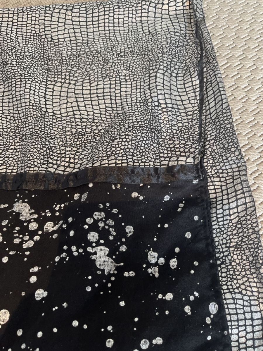 Foulard & Sciarpe: Schal, Stola mit Silbermuster – Usato da Solothurn venduto da Bobesch08 7
