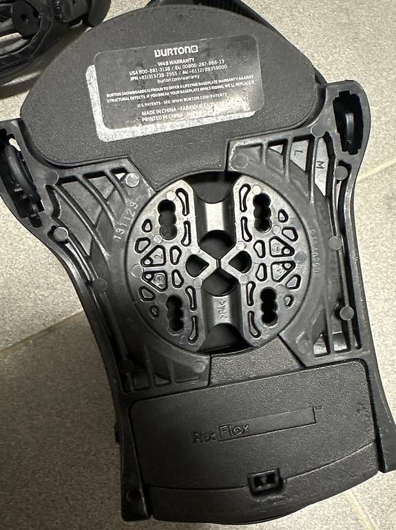 Fixations: Burton Snowboard Bindung  – D'occasion à Winterthur par a3-phil