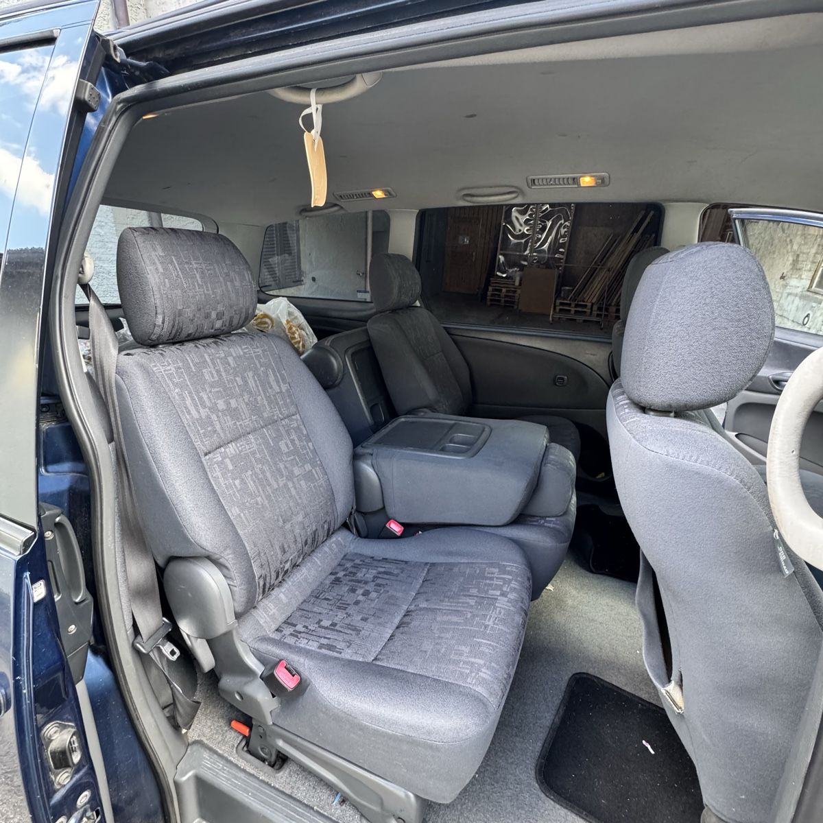 Toyota Autos: Toyota Previa 2004 export – D'occasion à Dombresson par Titi2056 1