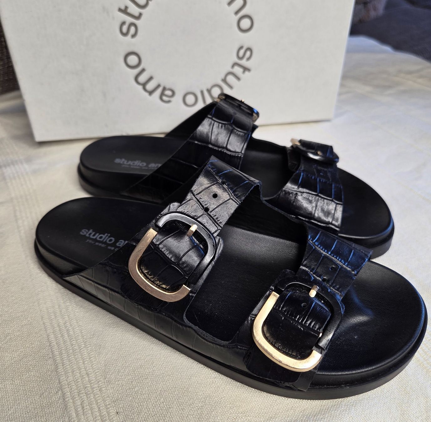 Scarpe da donna: Amo Studio Sandalen – Usato da Leissigen venduto da ali_k9v8