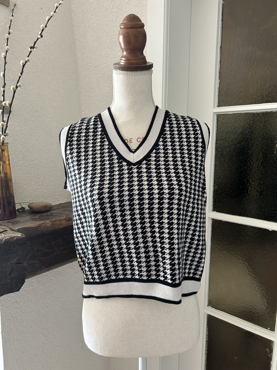 Shein Pulls & Sweat-shirts: Pull sans manche SHEIN S – D'occasion à Chez-le-Bart par Justine2025