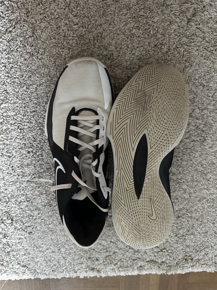 Nike Herrenschuhe: Chaussure Nike – Gebraucht aus Evilard von zoe.mrsg 2