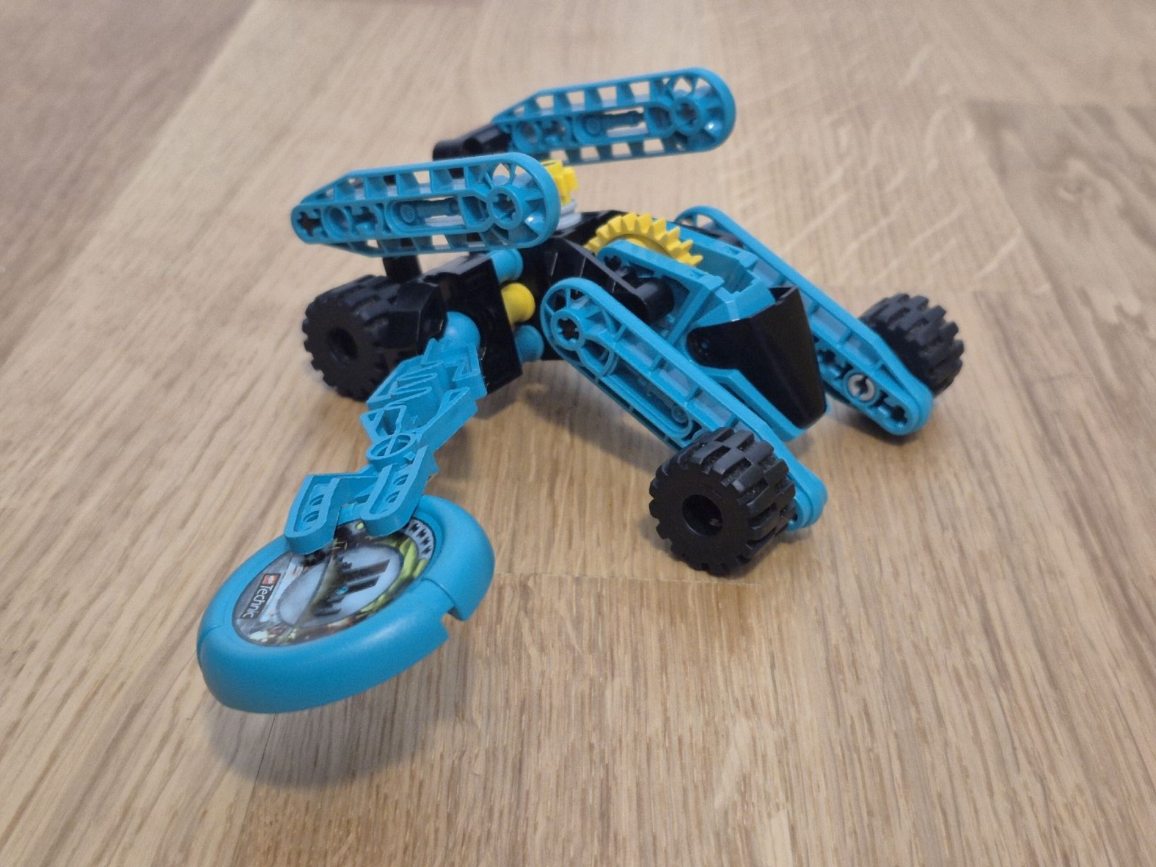 Lego Spielzeuge: Set von 8 LEGO Technic Slizer/Throwbot 100% – Gebraucht aus Rafz von AlxGtze 3