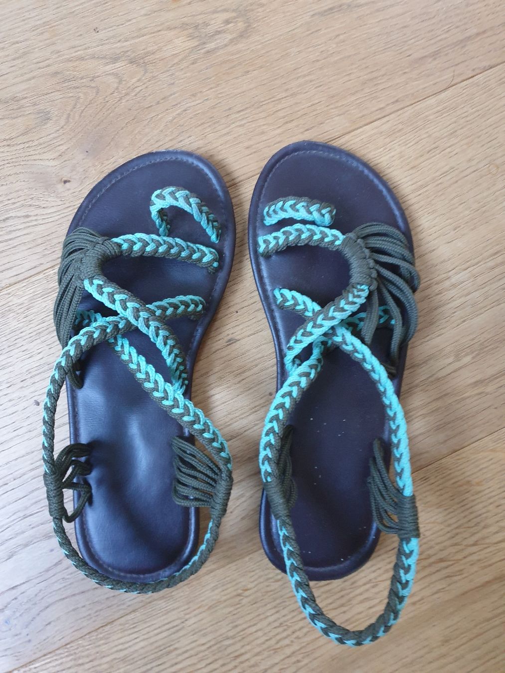 Chaussures filles: Sandale – D'occasion à Wetzikon ZH par Silberfuchsauge