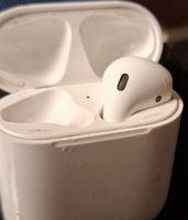 Écouteurs Apple AirPods avec boîtier de charge
