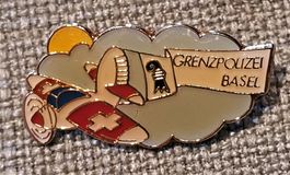 M446 - Pin Schweiz Flugzeug Grenz Polizei Basel Flughafen