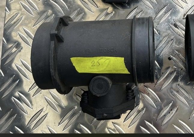 Volkswagen Tutti pezzi di ricambio auto: Débitmètre d'air VR6 OBD2 – Usato da Muraz (Collombey) venduto da Wolfdog1978