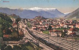 Bellinzona TI Stazione ferrovia e castelli Bahnhof Eisenbahn