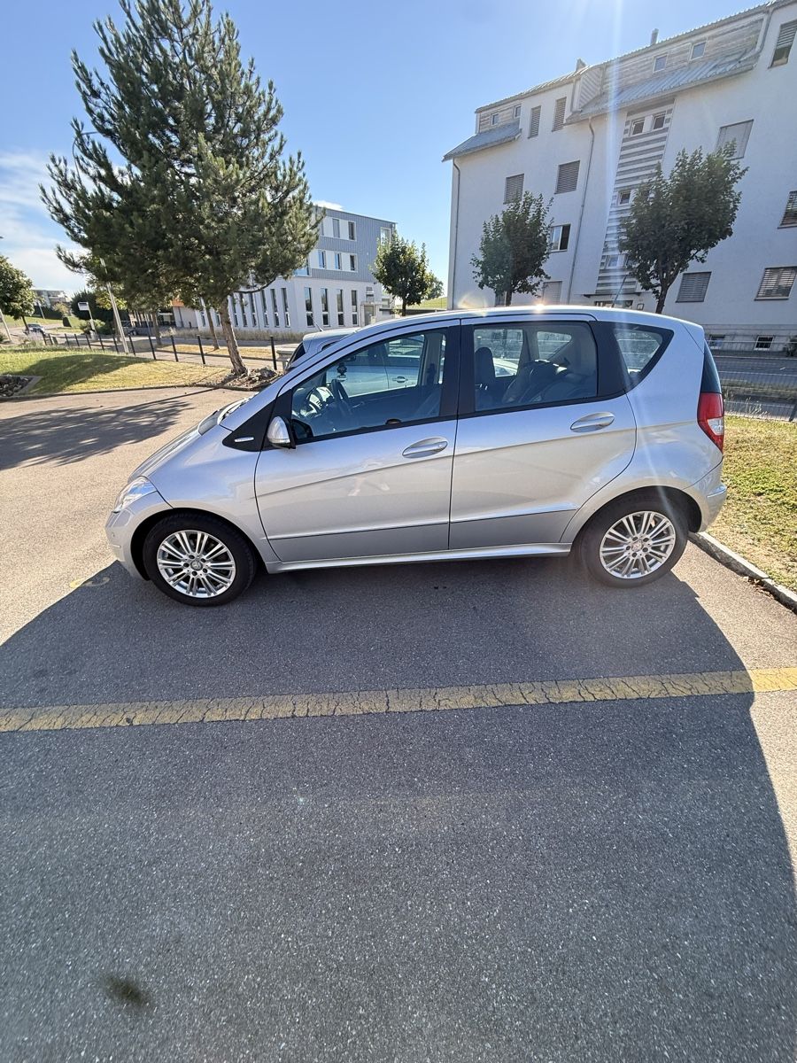 Mercedes-Benz Automobili: Mercedes Benz A180 CDI Elegance 109Ps – Usato da Bischofszell venduto da McLuca81 3