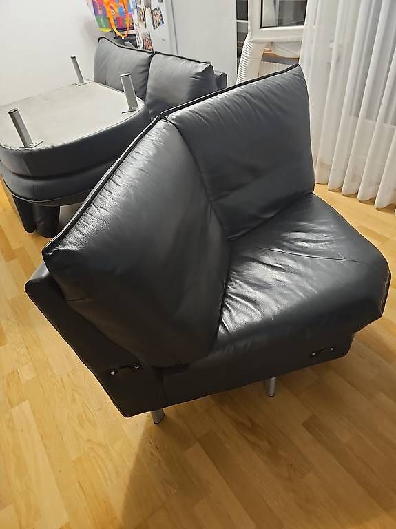 Sofas: Schwarzes Ecksofa zu verschenken – Gebraucht aus Belp von ric_t285 1