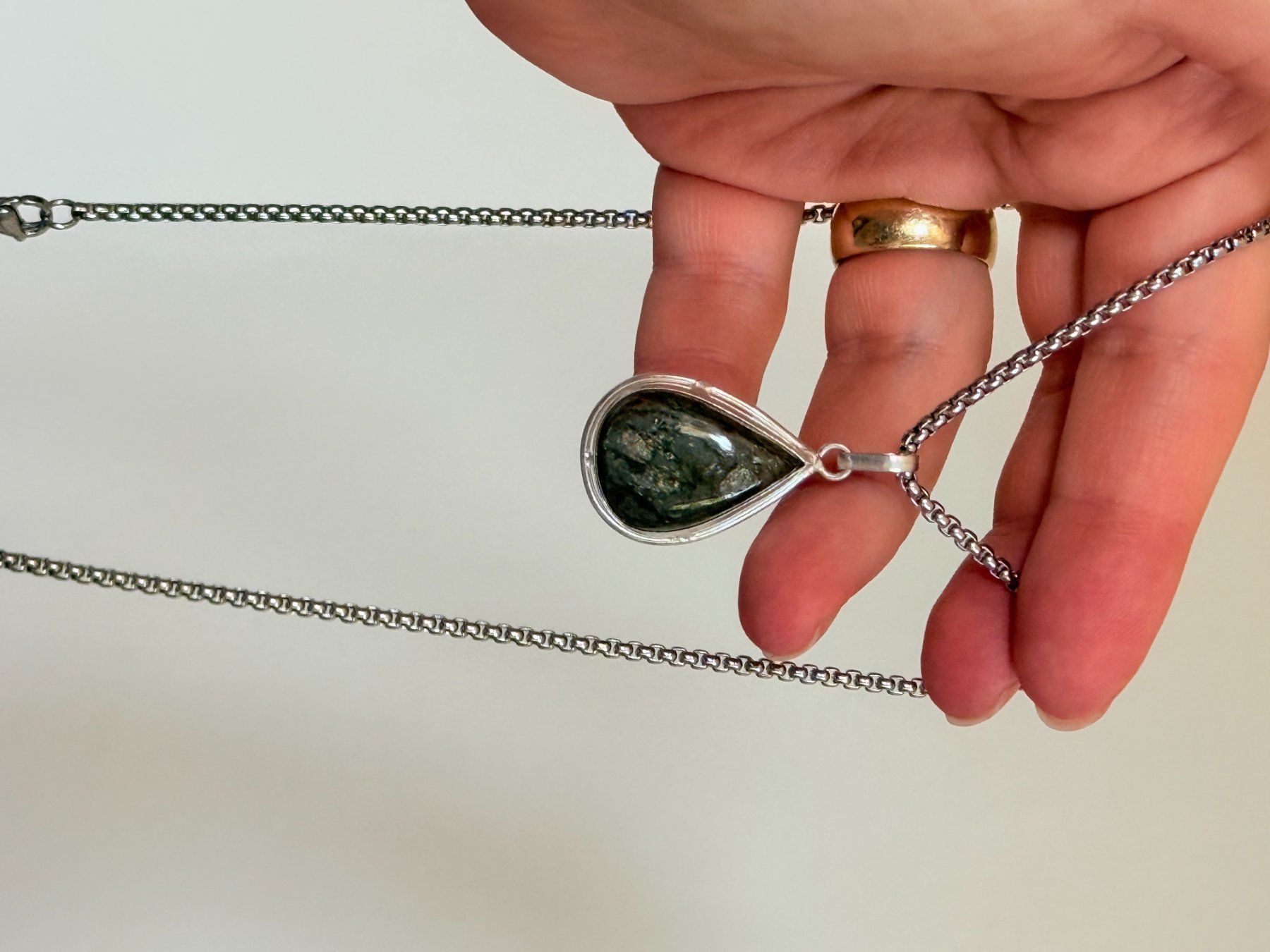 Catenine: Pendentif Labradorite Argenté Goutte Neuf – Nuovo e nell'imballaggio originale da Genève venduto da AGBERG 8