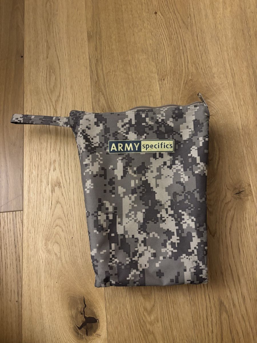 Sgabelli: Faltbarer Campinghocker "Army Specifics" - Neuwertig! – Usato da Basel venduto da buchi300 4