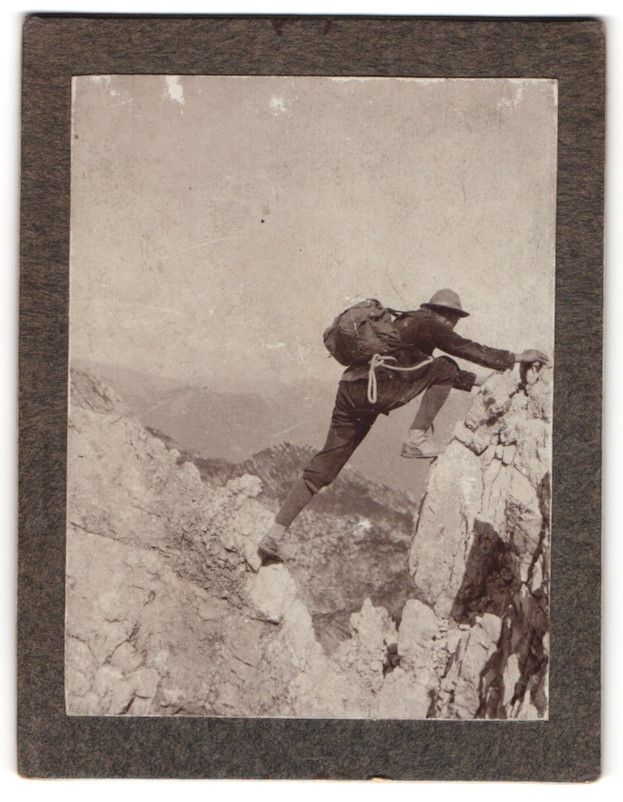 Fotografie & Manifesti: 2 Tschagerjochpass, Bergsteiger am Tscha – Usato da Berlin venduto da bartko-reher