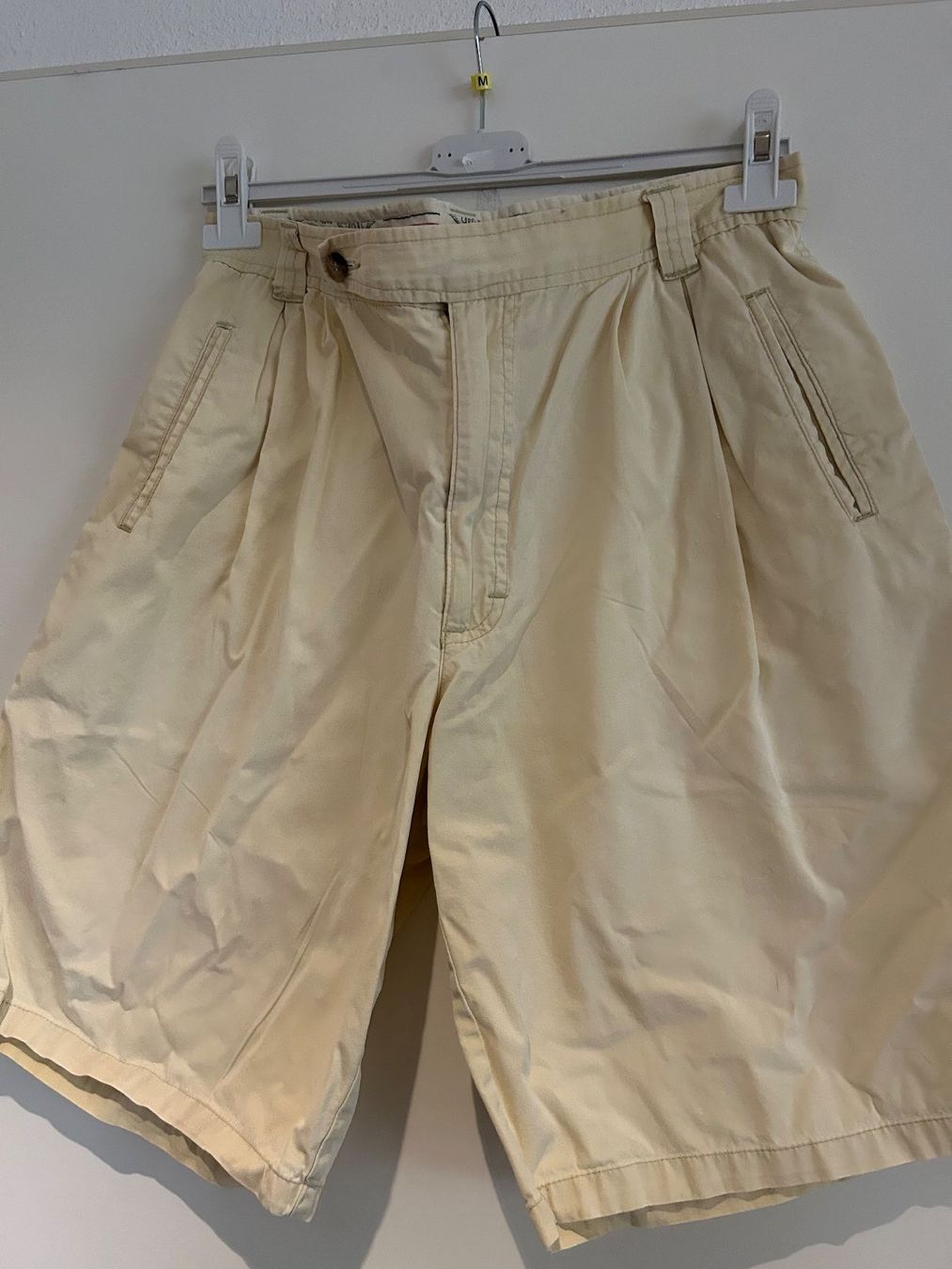 Pantaloni: Kurze Hosen – Usato da Zumikon venduto da Uranus88