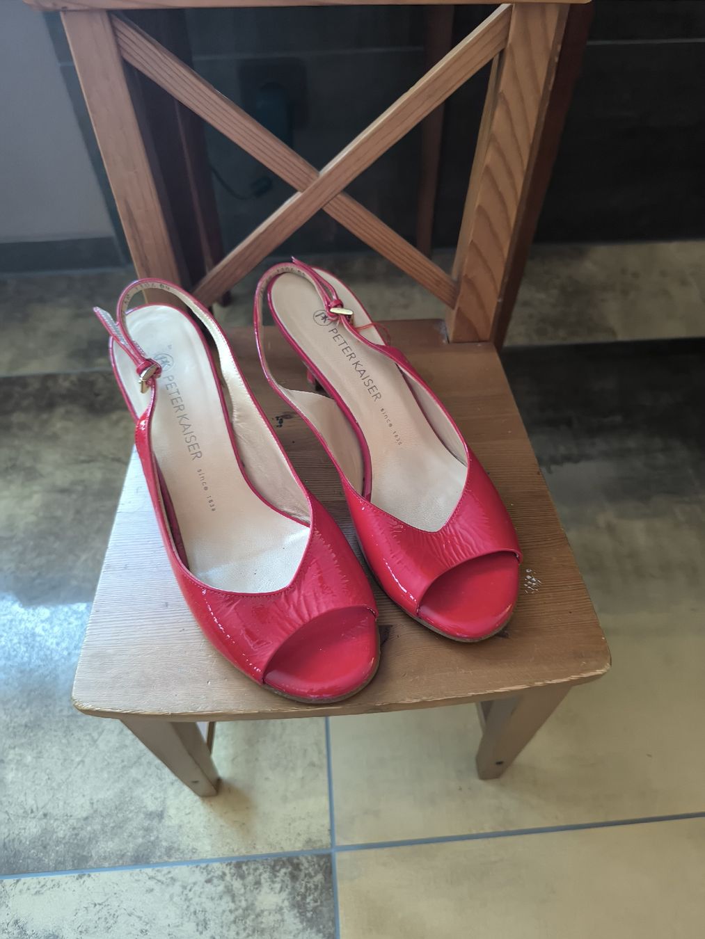 Kaiser Damenschuhe: Damenschuhe Peter Kaiser Slingpumps Lack rot Gr. 40 – Gebraucht aus Hölstein von fam_y9yz
