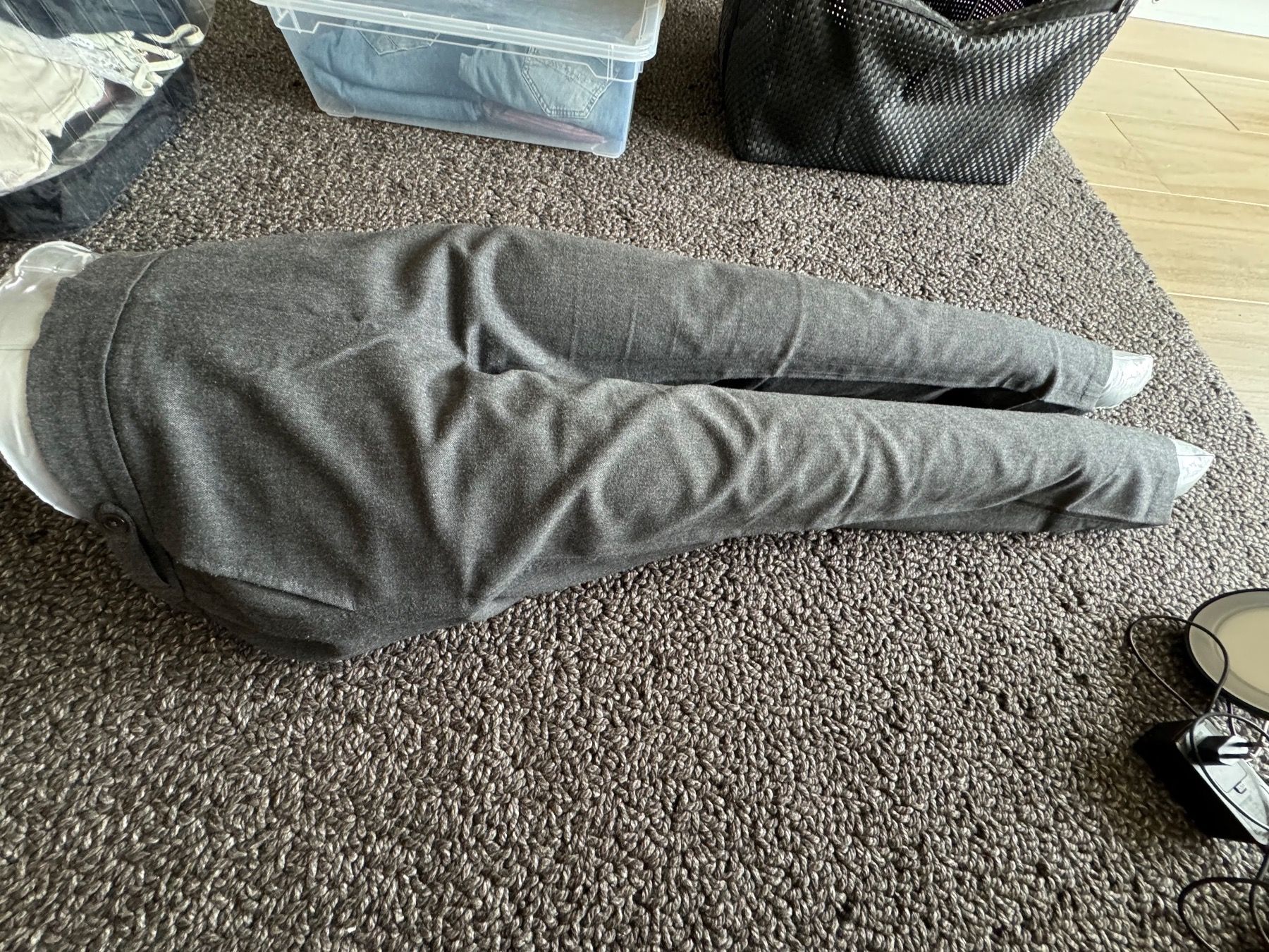 Marc O'Polo Hosen: Gray pants from Marc OPolo – Gebraucht aus Münchenstein von ArleneLM 1