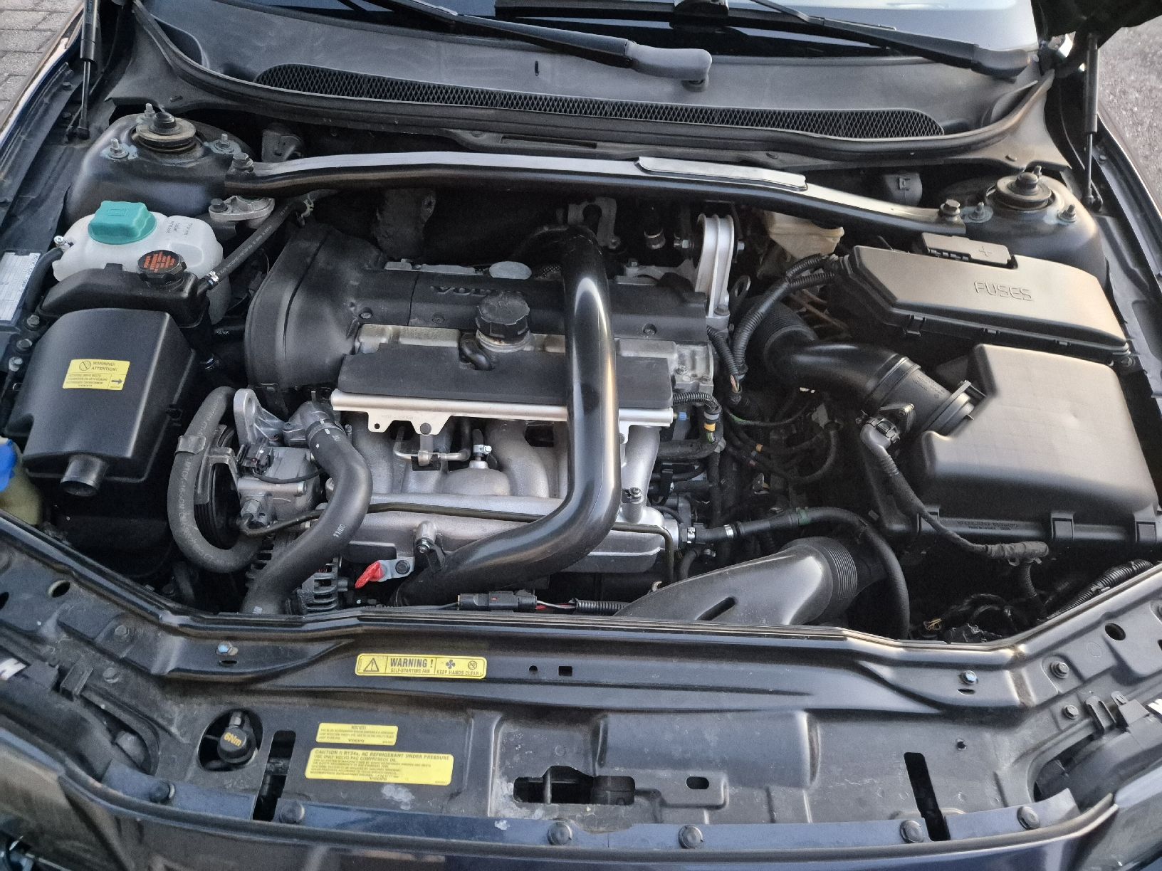 Volvo Automobili: Volvo V70 2.4T 200PS – Usato da Steinhof SO venduto da HOLZWURM__13 6
