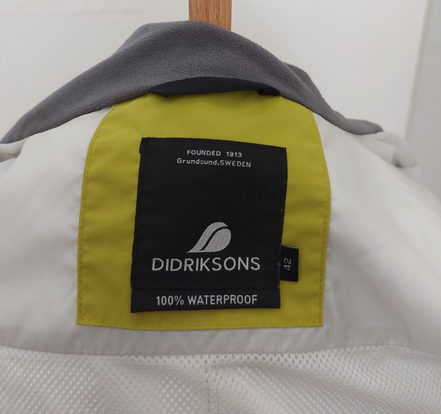 Giacche: Outdoor Jacke, Didriksons, Grösse 42 – Usato da Oberengstringen venduto da PaolaDe 5
