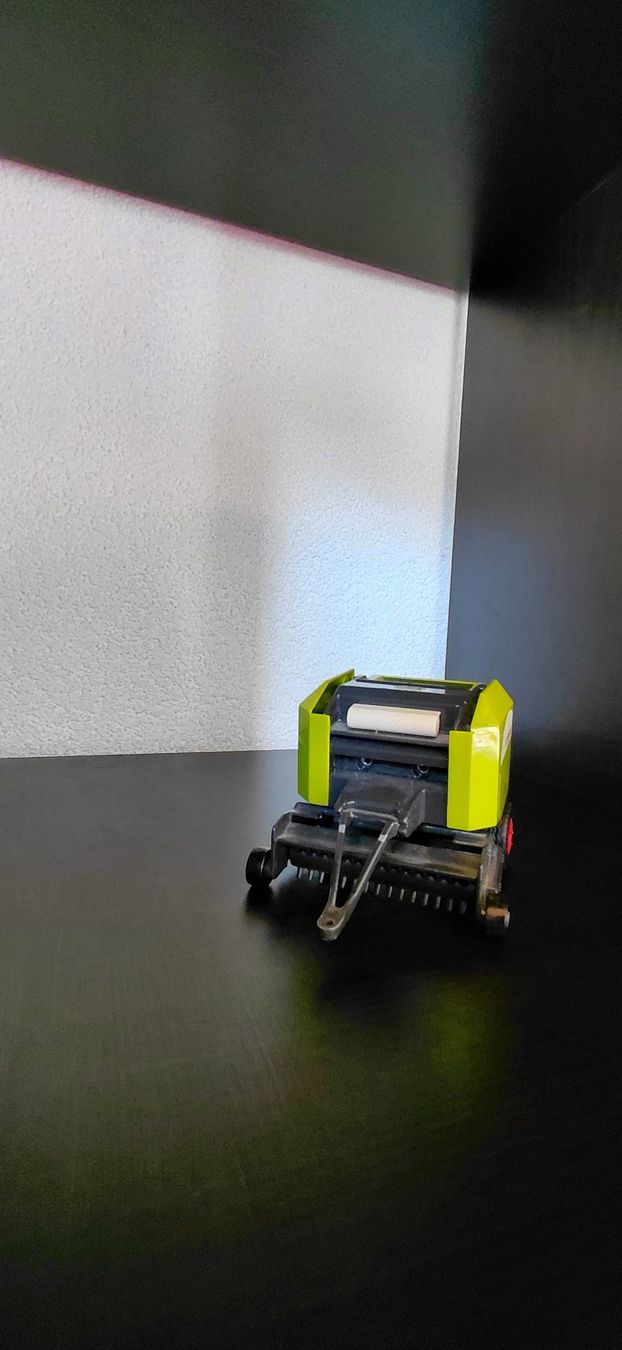 Siku Giocattoli: Claas Siku Rundballenpresse – Usato da Linthal venduto da Suzan9