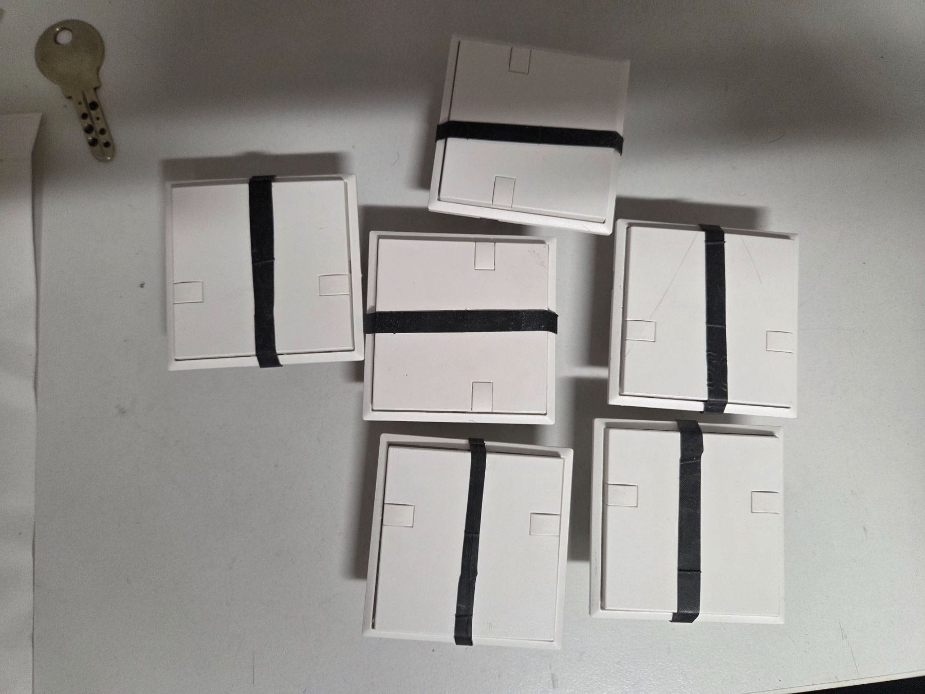 Feller Interruttori: Feller KNX Taster Frontplatte siehe Bild – Usato da Zürich venduto da eymen20 2