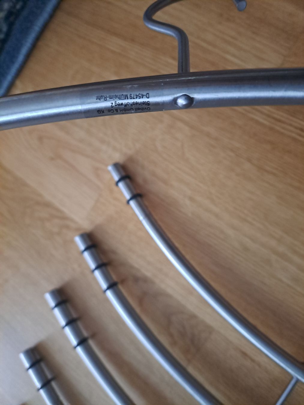 Appendiabiti: Kleiderbügel Edelstahl 8 Stück – Usato da Winterthur venduto da coo_xht6 2