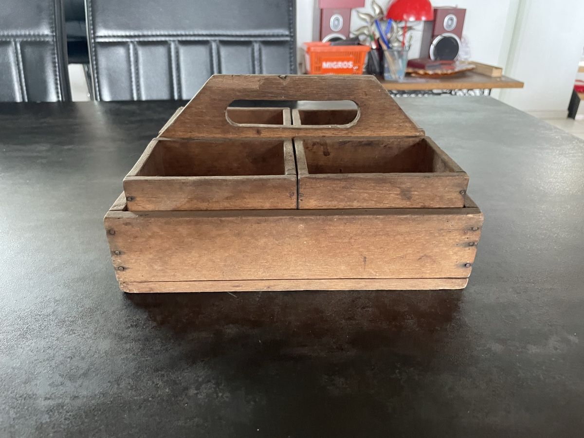 Casse di trasporto: Ancienne Petite Caissette en Bois Massif – Usato da Vallamand venduto da Bricbracbroc82 2