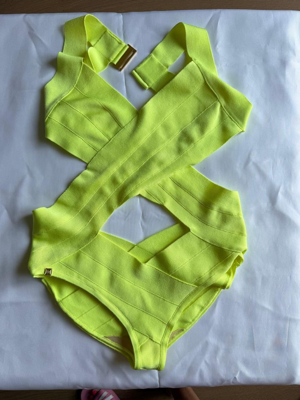 Costumi da bagno & Bikini: Herve Leger Badeanzug, neongelb, Gr. S – Usato da Oberarth venduto da SSS. 6