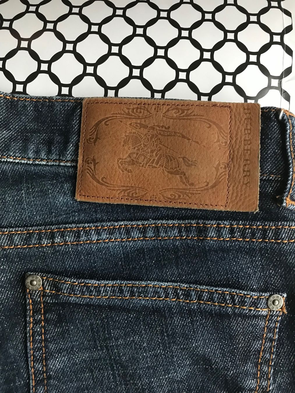Burberry Jeans: Burberry Jeans, UK 12 Grösse – Usato da Niederteufen venduto da mix18 5
