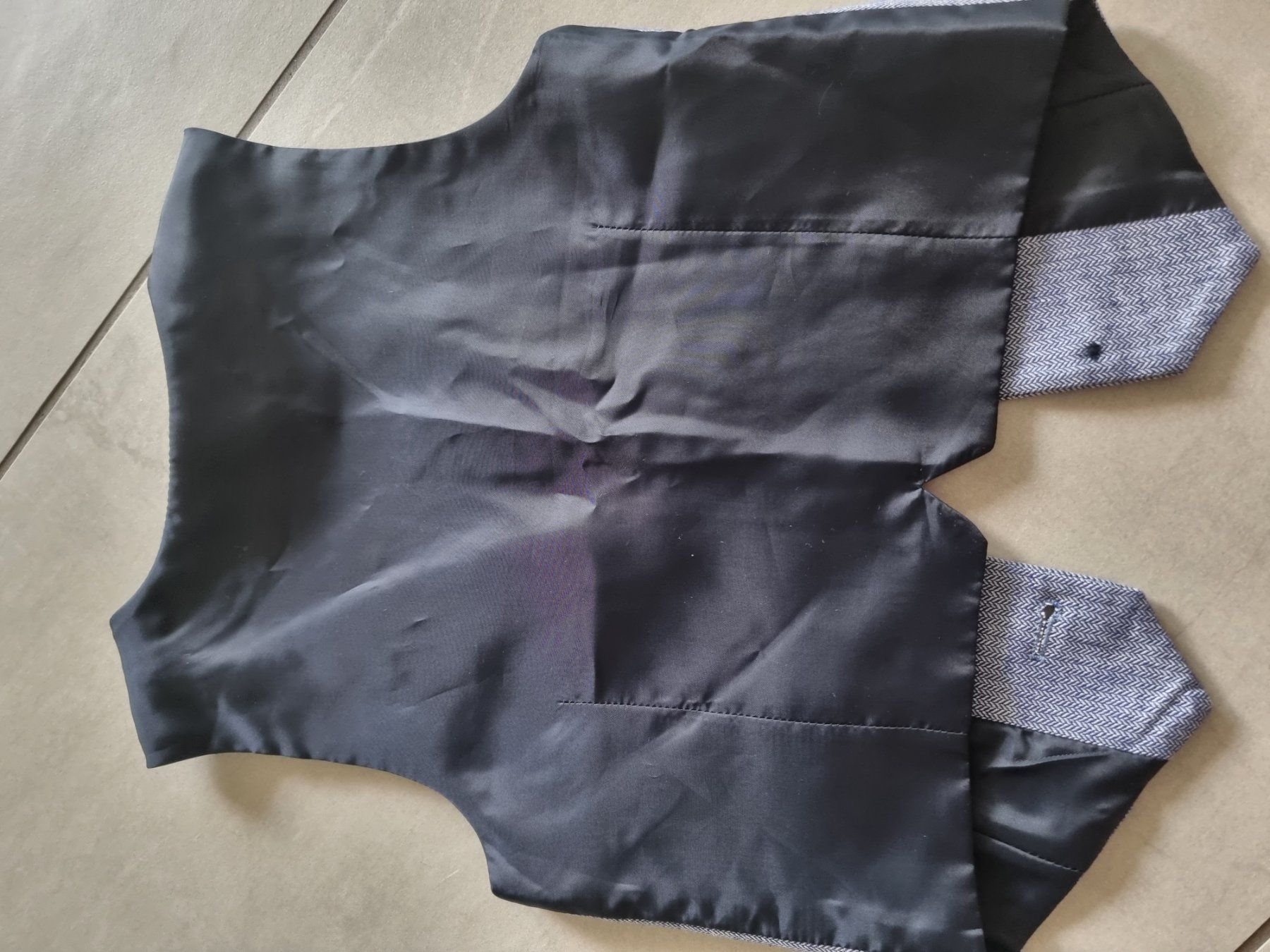 Sonstige Jungenkleidung: WE Gilet / Weste grösse 98/104 – Neu (gemäss Beschreibung) aus Wohlen AG von niki31 1