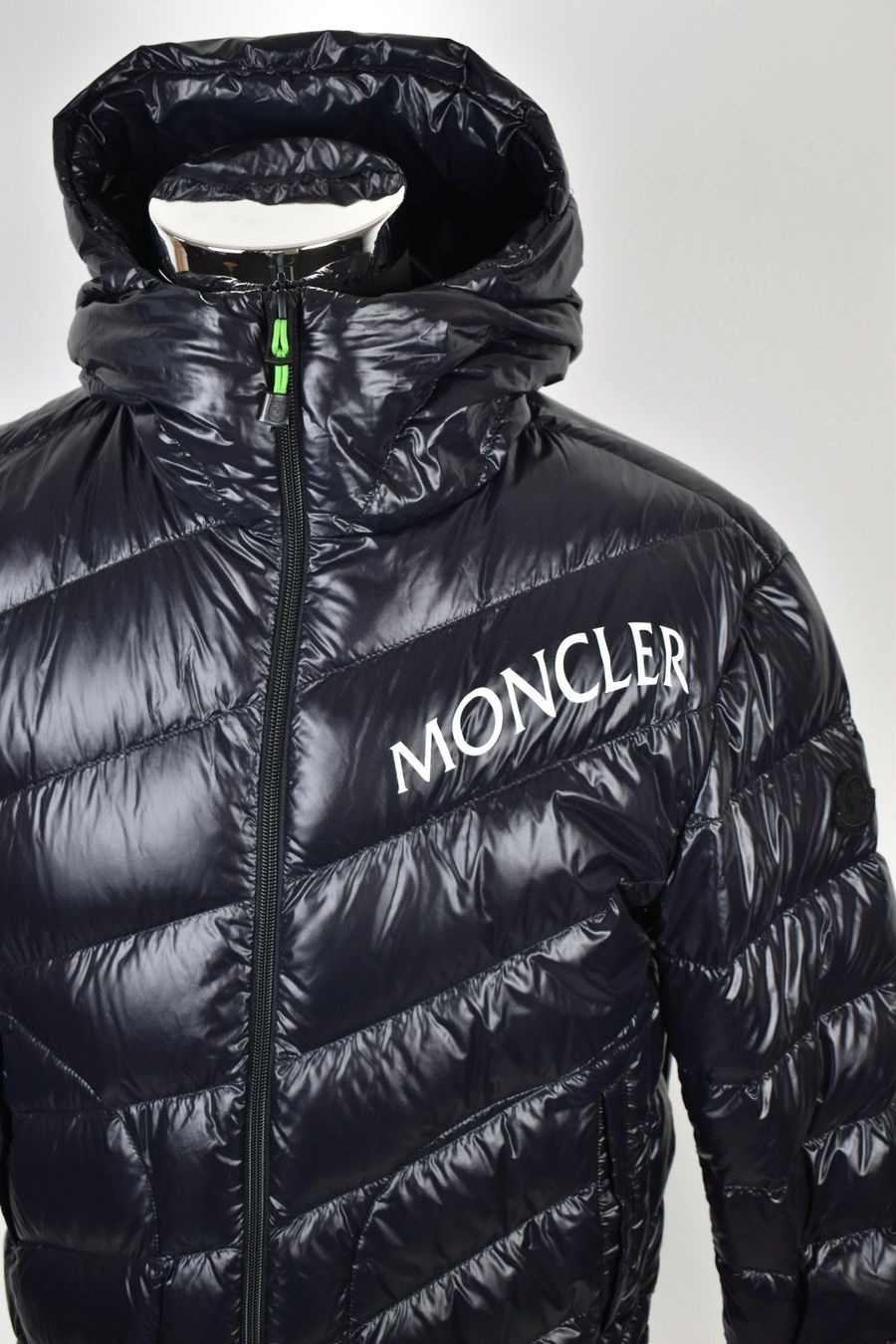 Moncler Jacken: Moncler "Shama" Daunenjacke Gr.1 (46) – Neu (gemäss Beschreibung) aus Nürensdorf von 2ND_STORY 1