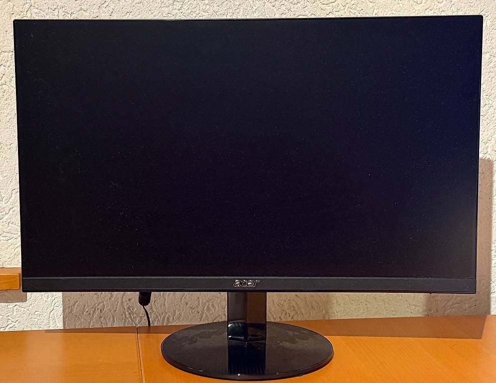 Acer Monitor: ACER Breitbild-LCD-Monitor 24'' – Usato da Flüh venduto da Etzel72