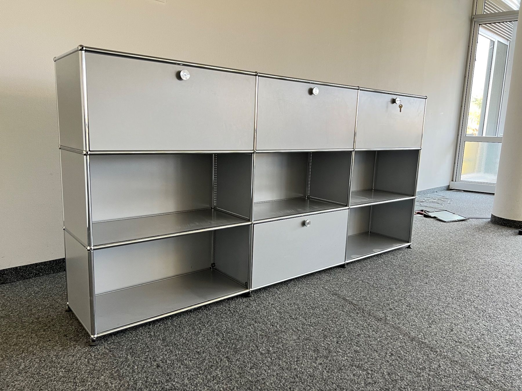 USM Cassettiere: USM Haller Sideboard Mattsilber Top Zustand – Usato da Dietikon venduto da Kumar_Occasionen 2